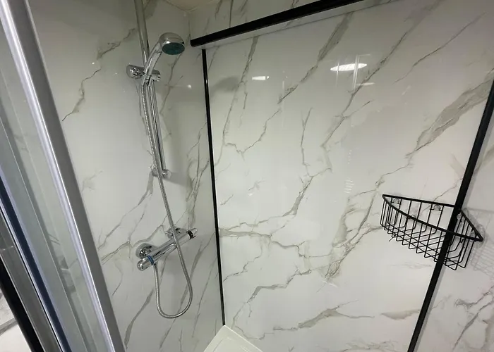 Headrow The Getaway Apartment *